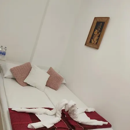 Apartment Panda *