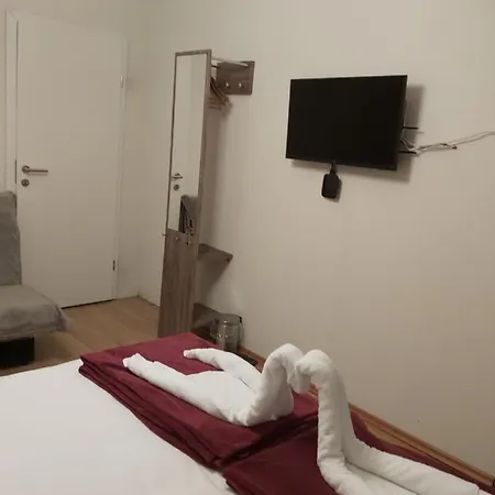 Apartment Panda *